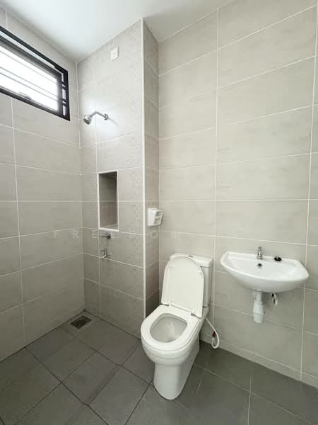 Rini Homes 7 untuk Untuk Dijual - RM 799,000, Apr 2026 - Bathroom - PropertyGuru.com.my