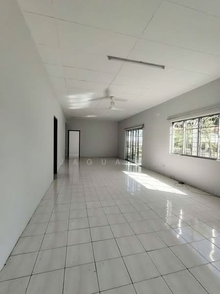 Bungalow for Sale in Seri Kembangan (Selangor) - Jaguar . - Living Room - PropertyGuru.com.my