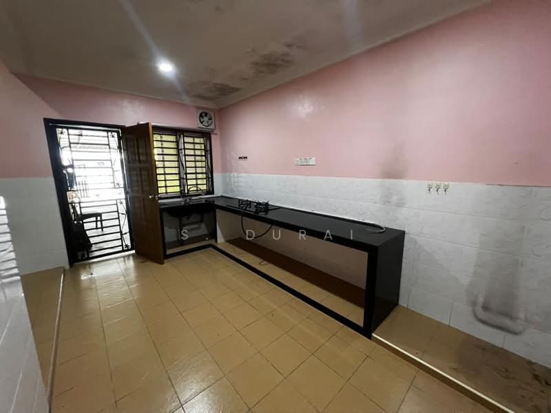 Taman Desa Skudai Terrace untuk Untuk Dijual - RM 520,000, Feb 2026 - Kitchen - PropertyGuru.com.my