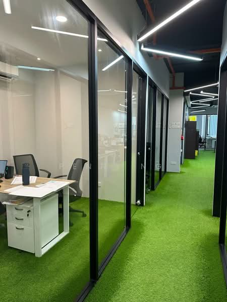 Shop for Sale in Bandar Puteri Puchong (Puchong) - Penny Ng - Interior - PropertyGuru.com.my