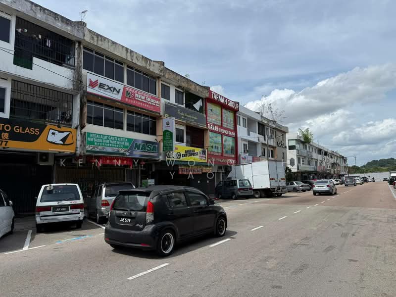 Shop for Rent in Taman Skudai Baru (Skudai) - Kenny Wong Chen Yao - Exterior - PropertyGuru.com.my
