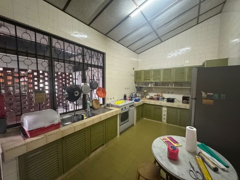 Seksyen 4 untuk Untuk Dijual - RM 1,900,000, Mac 2026 - Kitchen - PropertyGuru.com.my