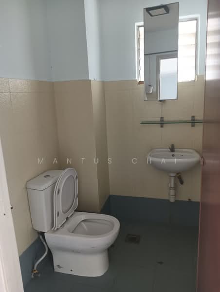 Midah Ria Condominium untuk Untuk Dijual - RM 350,000, Feb 2026 - Bathroom - PropertyGuru.com.my