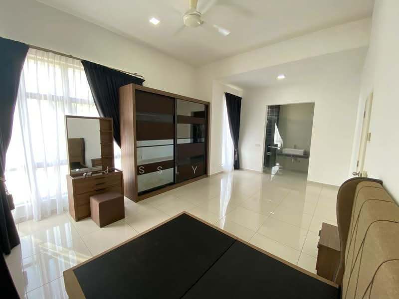Semi-Detached House for Sale in Setia Ecohill (Semenyih) - Jesslyn Lee - Master Bedroom - PropertyGuru.com.my