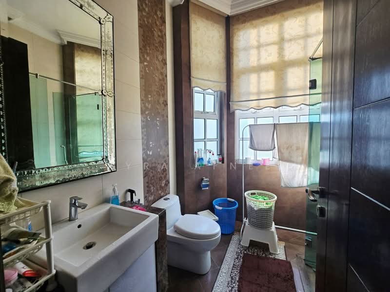 Bungalow for Sale in Cyberjaya (Selangor) - Kyra Afnee - Bathroom - PropertyGuru.com.my
