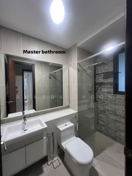 Queens Residences Q2 @ Queens Waterfront untuk Untuk Disewa - RM 3,000 /bulan, Apr 2026 - Bathroom - PropertyGuru.com.my
