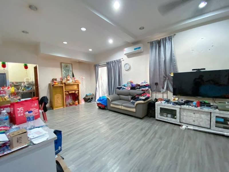 2-storey Terraced House for Sale in Taman Bestari Indah (Ulu Tiram) - Louis Tan - Living Room - PropertyGuru.com.my