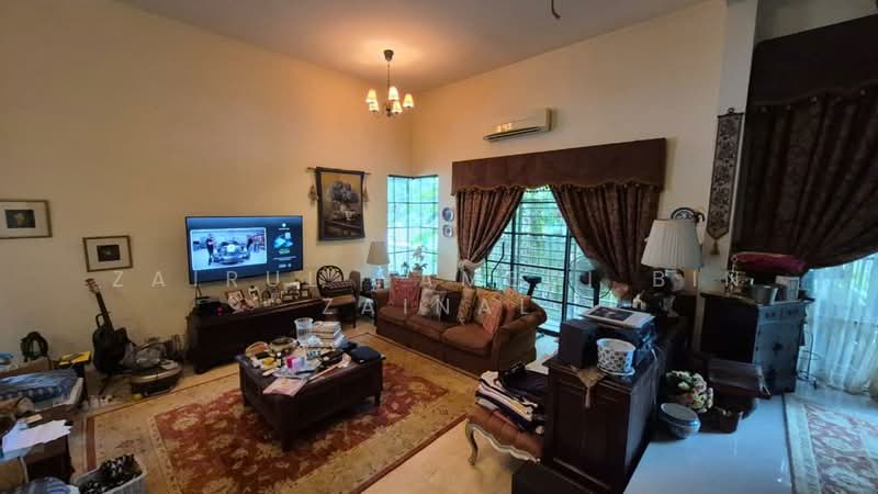 Semi-Detached House for Sale in Bukit Jelutong (Shah Alam) - Zairul Hamedi Bin Zainal - Living Room - PropertyGuru.com.my