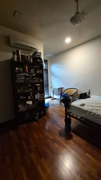 Semi-Detached House for Sale in Bukit Jelutong (Shah Alam) - Zairul Hamedi Bin Zainal - Bedroom - PropertyGuru.com.my