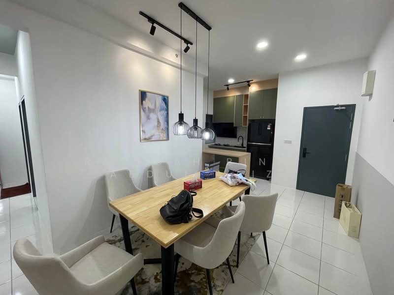 Service Residence for Rent at Kita Impian @ Cybersouth - Rafedah Binti Abdul Aziz - Dining Room - PropertyGuru.com.my