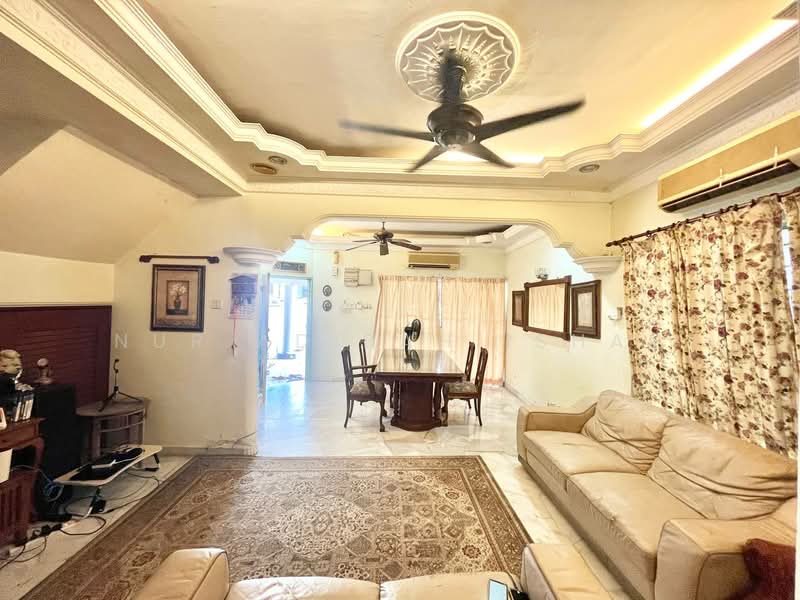 Damai Bakti untuk Untuk Dijual - RM 960,000, Feb 2026 - Living Room - PropertyGuru.com.my