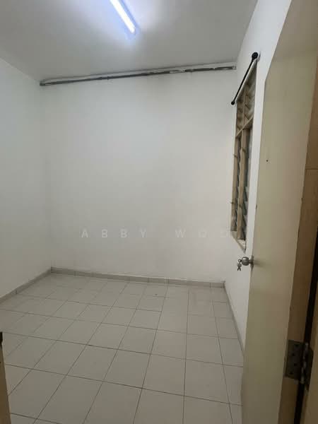 Apartment for Rent at Pangsapuri Lagoon Perdana - Abby Woo - Interior - PropertyGuru.com.my