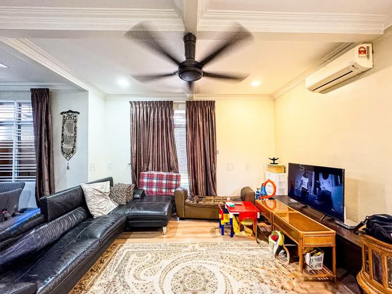 Bungalow for Sale in Shah Alam (Selangor) - Ibrahim Iderus - Living Room - PropertyGuru.com.my