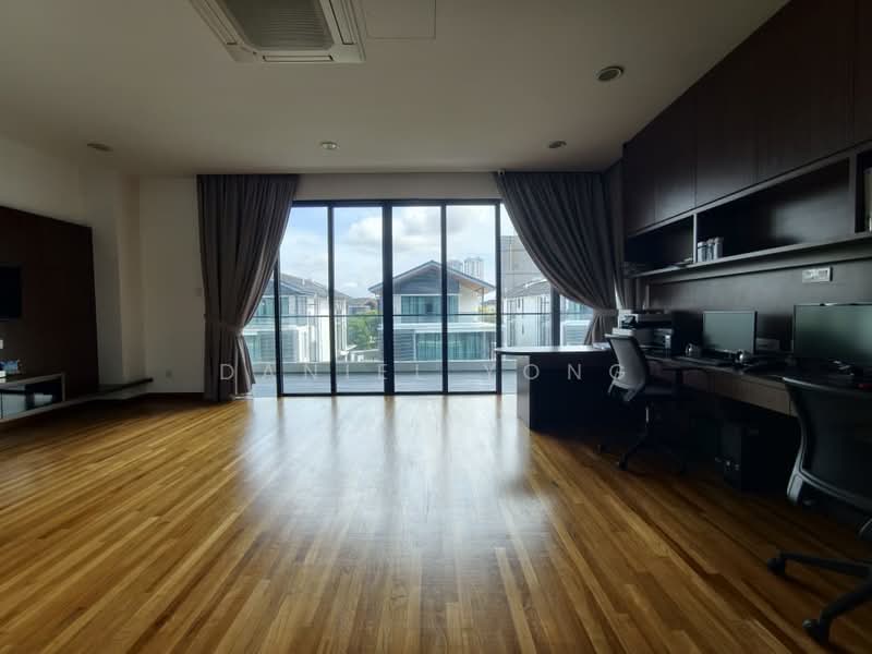 Bungalow for Sale in Senibong Cove (Masai) - Daniel Yong - Study - PropertyGuru.com.my