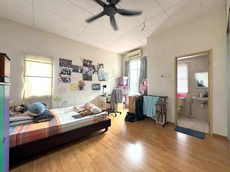 2.5-storey Terraced House for Sale in Bandar Botanic (Klang) - Tony . - Bedroom - PropertyGuru.com.my