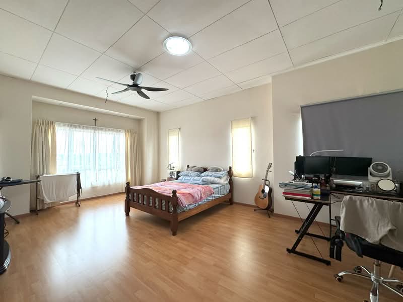 2.5-storey Terraced House for Sale in Bandar Botanic (Klang) - Tony . - Bedroom - PropertyGuru.com.my