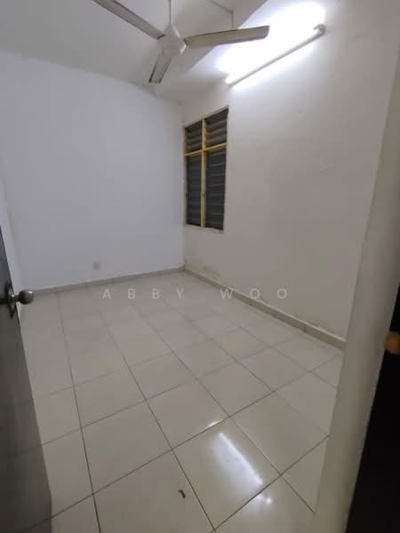 Apartment for Sale at Pangsapuri Lagoon Perdana - Abby Woo - Interior - PropertyGuru.com.my