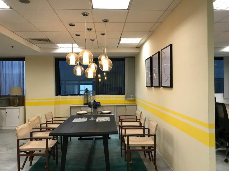 Untuk Disewa - Volt Tower Icon City