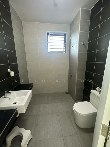 Danga Sutera Skudai Jalan Danga Sutera untuk Untuk Disewa - RM 2,800 /bulan, Feb 2026 - Bathroom - PropertyGuru.com.my