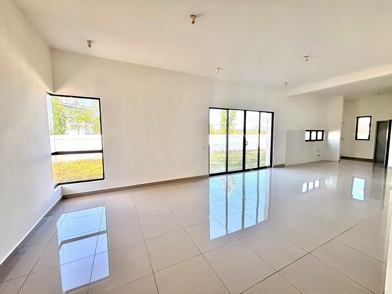 Semi-Detached House for Sale in Cyberjaya (Selangor) - Kyra Afnee - Living Room - PropertyGuru.com.my