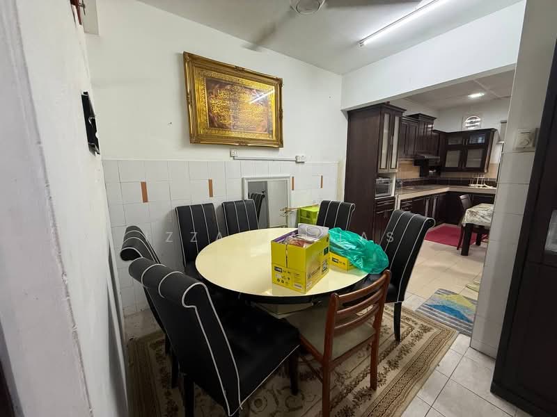2-storey Terraced House for Sale in Taman Sutera (Kajang) - Izzah Alias - Dining Room - PropertyGuru.com.my