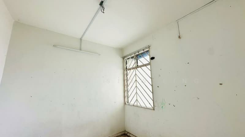Flat for Sale at Taman Cheng Ria - Phang Seow Ling - Interior - PropertyGuru.com.my