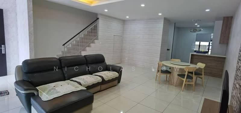 Terraced House for Rent in Johor Bahru (Johor) - Nicholas Low - Living Room - PropertyGuru.com.my