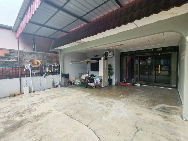 1-storey Terraced House for Sale in Taman Saleng Baru (Kulai) - Sufi Norman - Exterior - PropertyGuru.com.my
