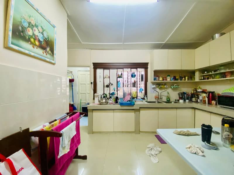 2-storey Terraced House for Sale in Kuala Lumpur (Kuala Lumpur) - M.J Zairin - Kitchen - PropertyGuru.com.my