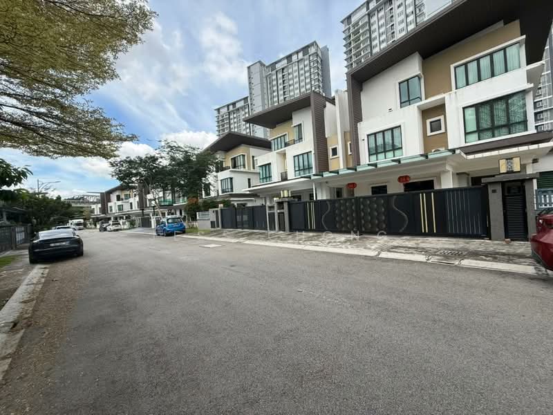 Semi-Detached House for Sale in Puchong (Selangor) - Jess Chong - Exterior - PropertyGuru.com.my