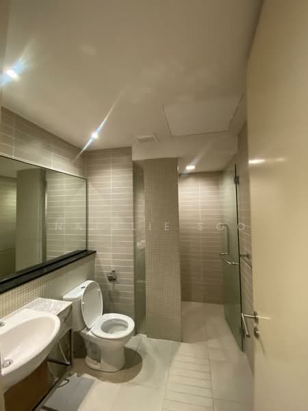 Condominium for Rent at 2 Hampshire - Natalie Soo - Bathroom - PropertyGuru.com.my
