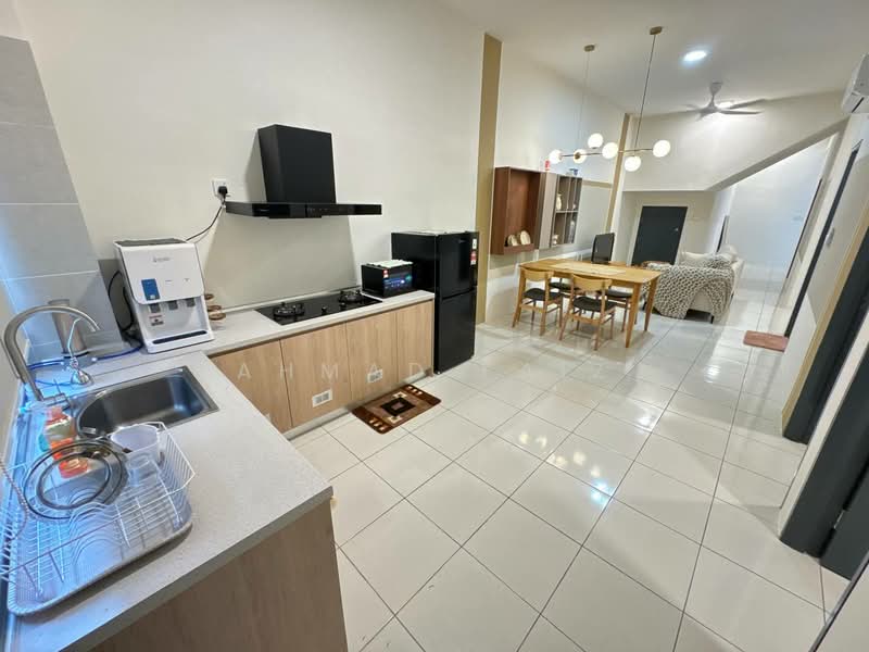 Townhouse for Rent in Dengkil (Selangor) - Ahmad Faiz - Kitchen - PropertyGuru.com.my