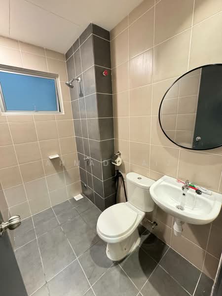 Townhouse for Rent in Dengkil (Selangor) - Ahmad Faiz - Bathroom - PropertyGuru.com.my