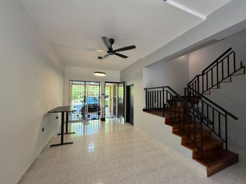 2-storey Terraced House for Rent in Presint 11 (Putrajaya) - Zulhilmi Zakaria - Living Room - PropertyGuru.com.my