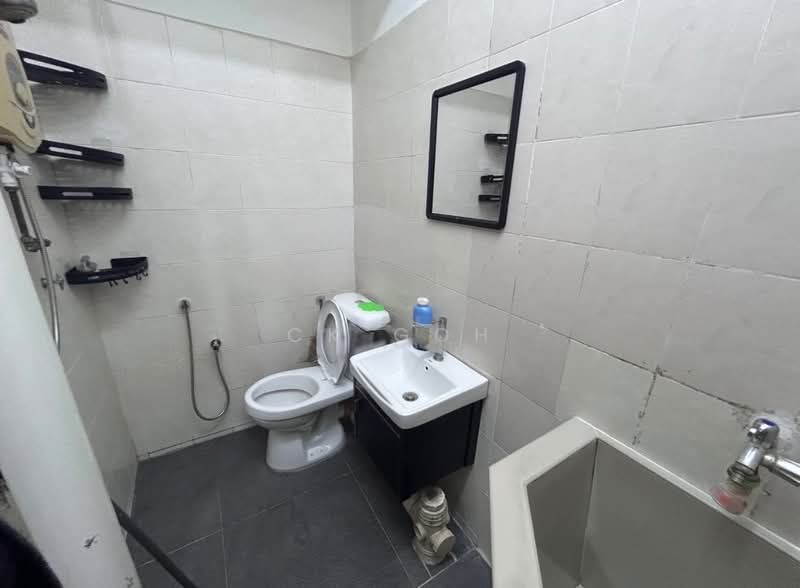 2-storey Terraced House for Rent in Sungai Ara (Penang) - CK Goh - Bathroom - PropertyGuru.com.my