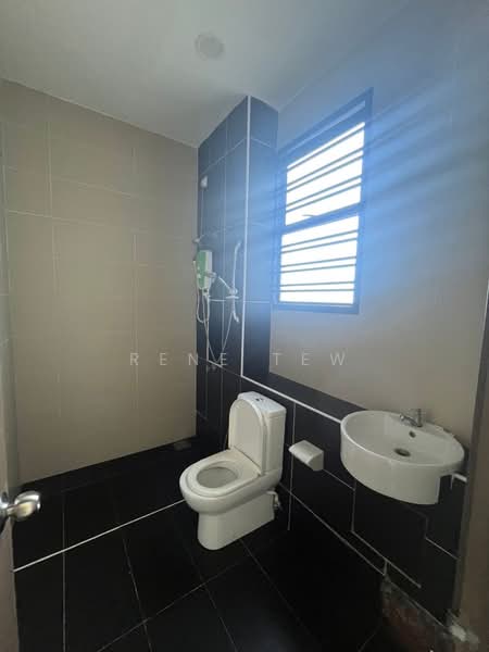 Apartment for Rent at Seri Austin Residence (Pangsapuri Seri Austin) - Rene Tew - Bathroom - PropertyGuru.com.my