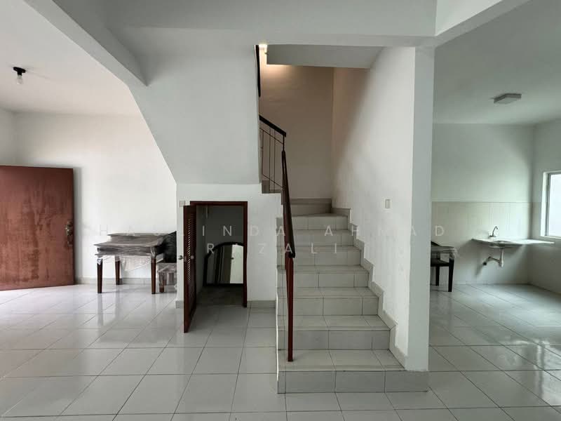 2-storey Terraced House for Sale in Taman Pelangi Semenyih 2 (Beranang) - Haslinda Ahmad Razali - Interior - PropertyGuru.com.my