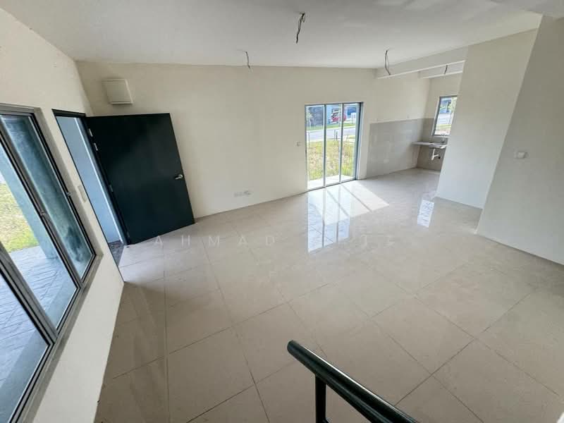 1-storey Terraced House for Rent in Dengkil (Selangor) - Ahmad Faiz - Living Room - PropertyGuru.com.my
