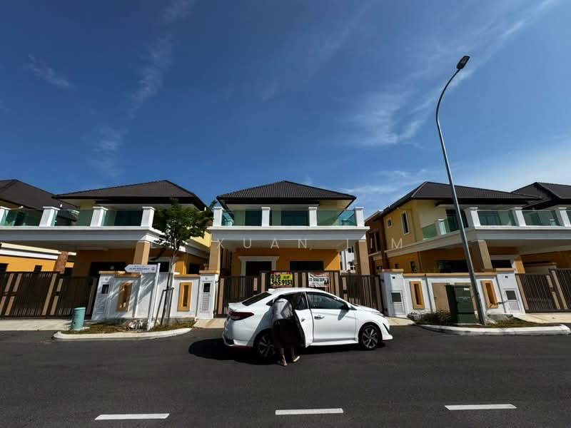 Semi-Detached House for Sale in Tanjong Minyak (Melaka) - Li Xuan Lim - Exterior - PropertyGuru.com.my