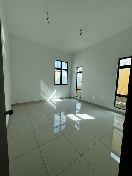 Semi-Detached House for Sale in Tanjong Minyak (Melaka) - Li Xuan Lim - PropertyGuru.com.my