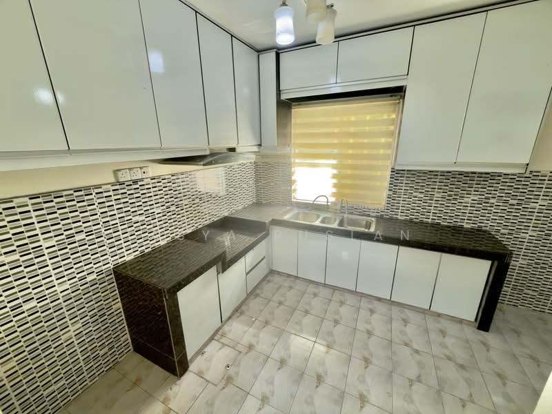 Terraced House for Sale in Bandar Tasik Puteri (Rawang) - Tasya Ruslan - Kitchen - PropertyGuru.com.my
