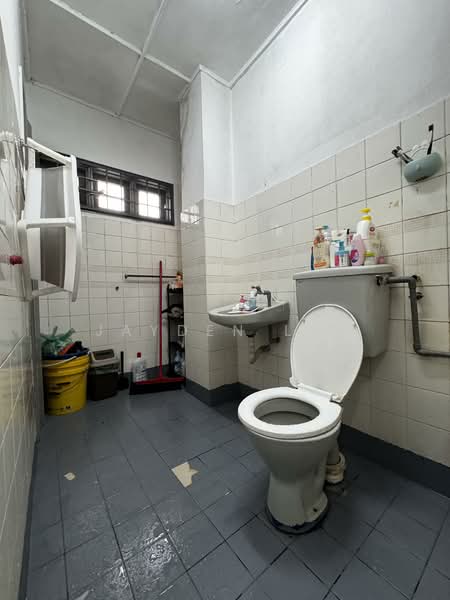 2-storey Terraced House for Sale in Subang Jaya (Selangor) - Jayden Lee - Bathroom - PropertyGuru.com.my