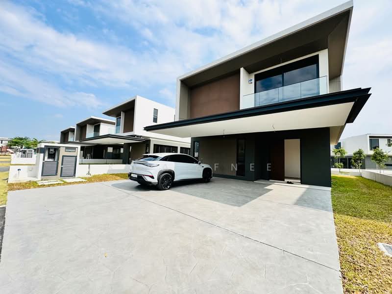 The Waterlily, Gamuda Cove, Cyberjaya Exclusive 2 Storey Waterfront Bungalow untuk Untuk Dijual - RM 2,950,000, Feb 2026 - Exterior - PropertyGuru.com.my