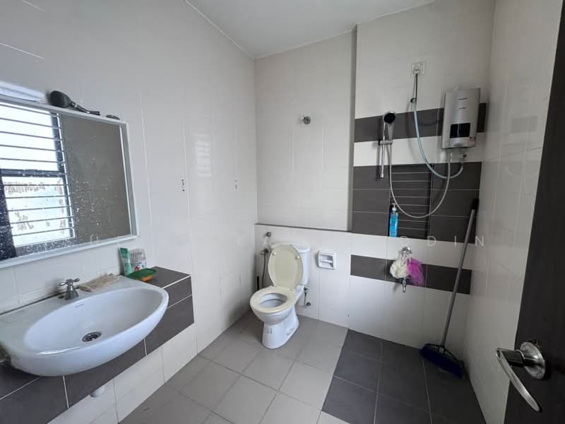 2-storey Terraced House for Sale in Shah Alam (Selangor) - Sufian Kamaruddin - Bathroom - PropertyGuru.com.my