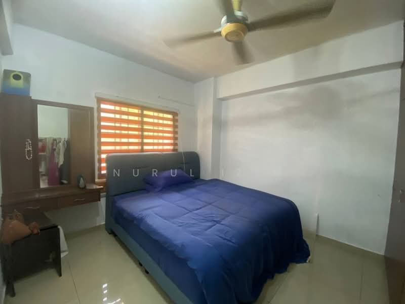 Condominium for Sale at Bayu Tasik 1 - Nurul Izza - Bedroom - PropertyGuru.com.my
