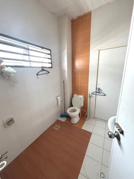Caryota Square @ Setia Tropika untuk Untuk Disewa - RM 3,000 /bulan, Feb 2026 - Bathroom - PropertyGuru.com.my