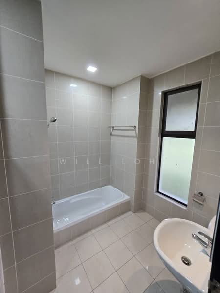 2-storey Terraced House for Rent in Leisure Farm (Gelang Patah) - Will Loh - Bathroom - PropertyGuru.com.my