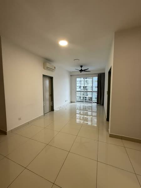 Pinnacle Sri Petaling untuk Untuk Dijual - RM 595,000, Feb 2026 - Living Room - PropertyGuru.com.my