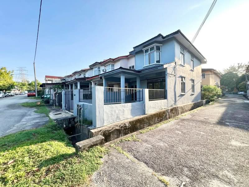 Taman Dahlia (Bandar Baru Salak Tinggi) untuk Untuk Dijual - RM 449,000, Mac 2026 - Exterior - PropertyGuru.com.my