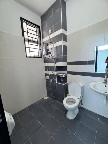 2-storey Terraced House for Rent in Bukit Indah 2 (Iskandar Puteri (Nusajaya)) - Li Wei - Bathroom - PropertyGuru.com.my